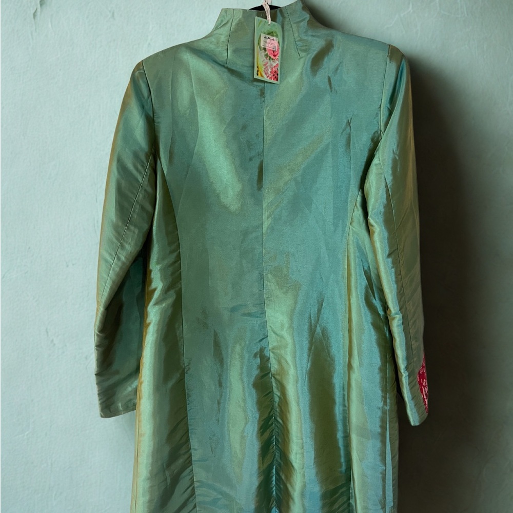 True Vintage Elegant Jade and Red SILK Women's Coat - Picture 11 of 15